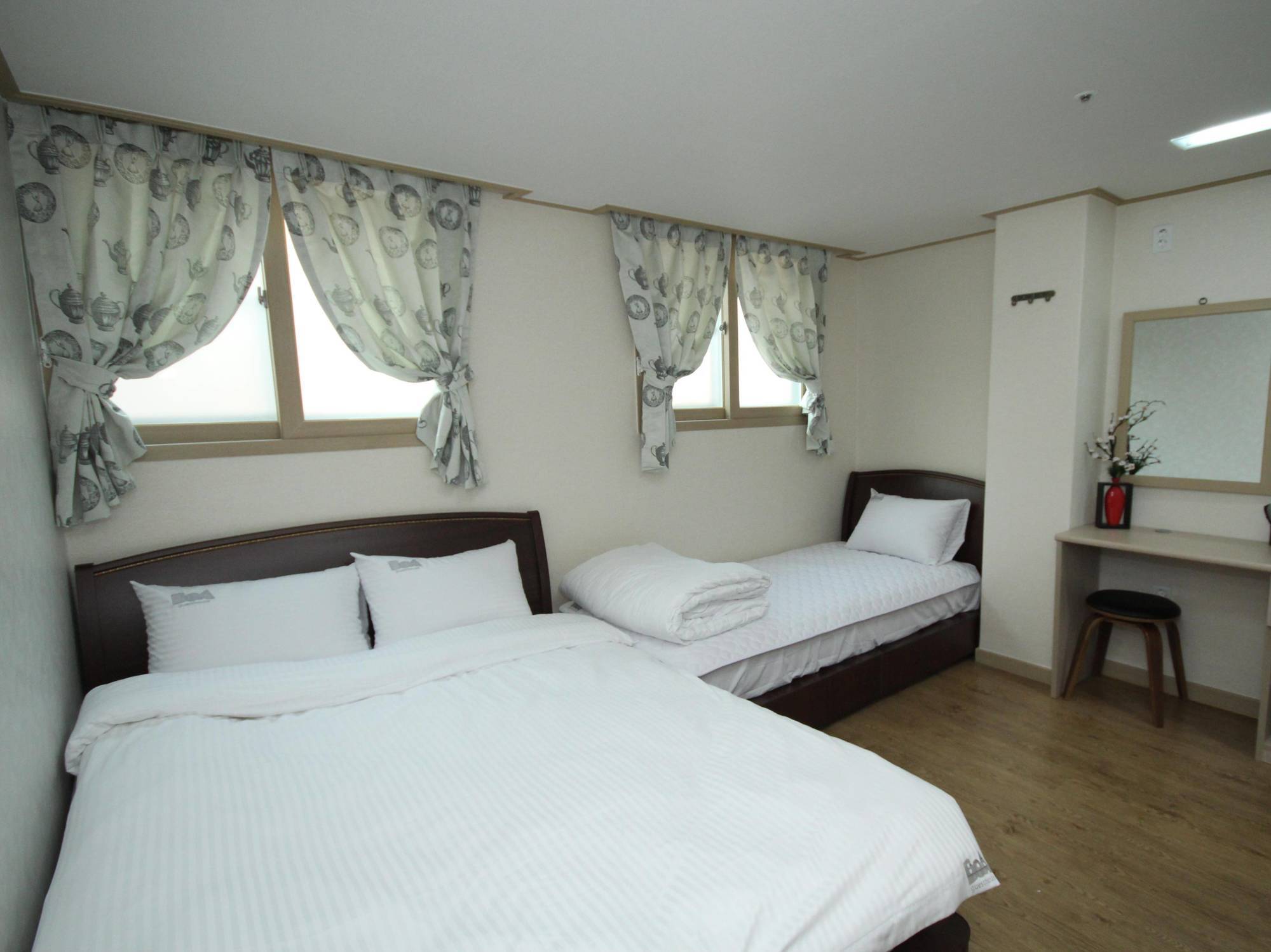 Хостел Boa Travel House Сеул Екстер'єр фото